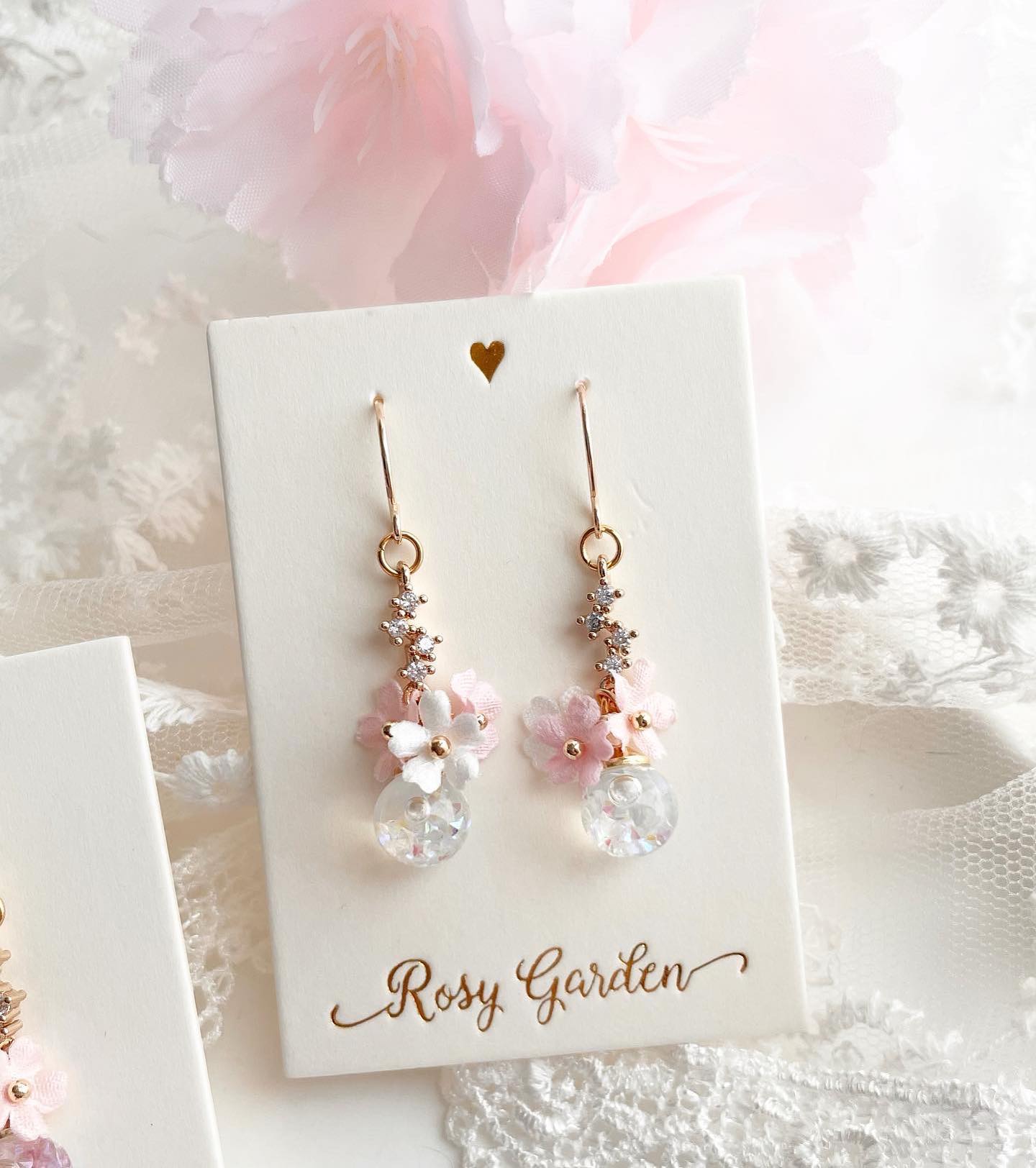 三色漸層布藝櫻花閃石水晶球耳環 可換耳夾