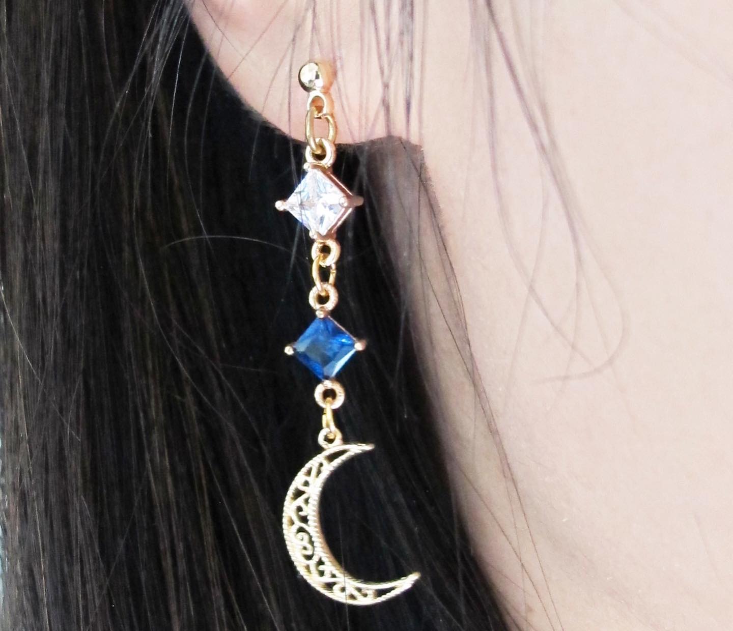 菱形寶石月亮不對稱流沙水晶球耳環 可換耳夾