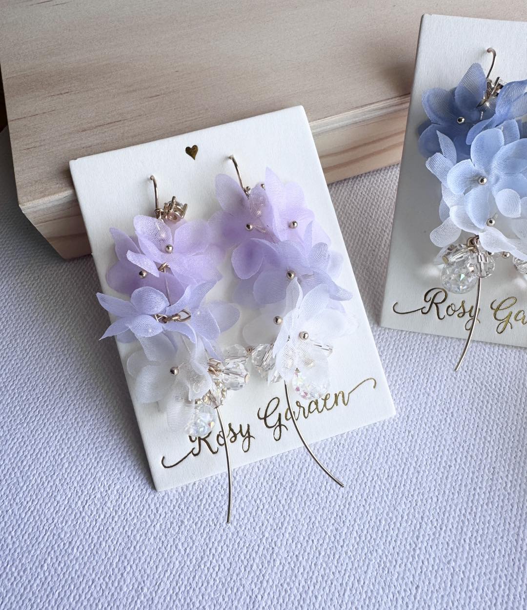 雪紡蘋果花水晶球耳環 可換耳夾【流線款】