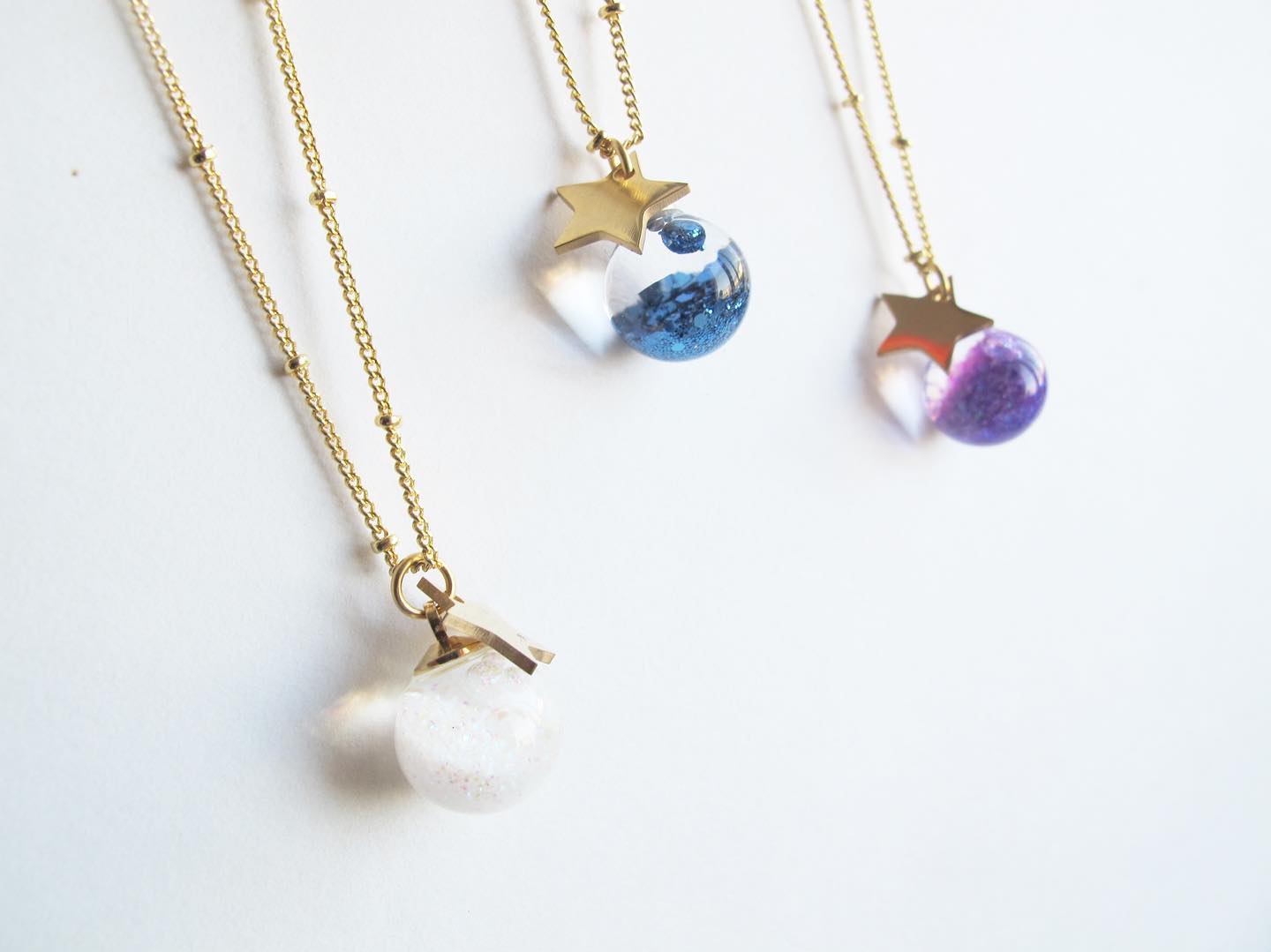 金色星星流沙水晶球頸鏈