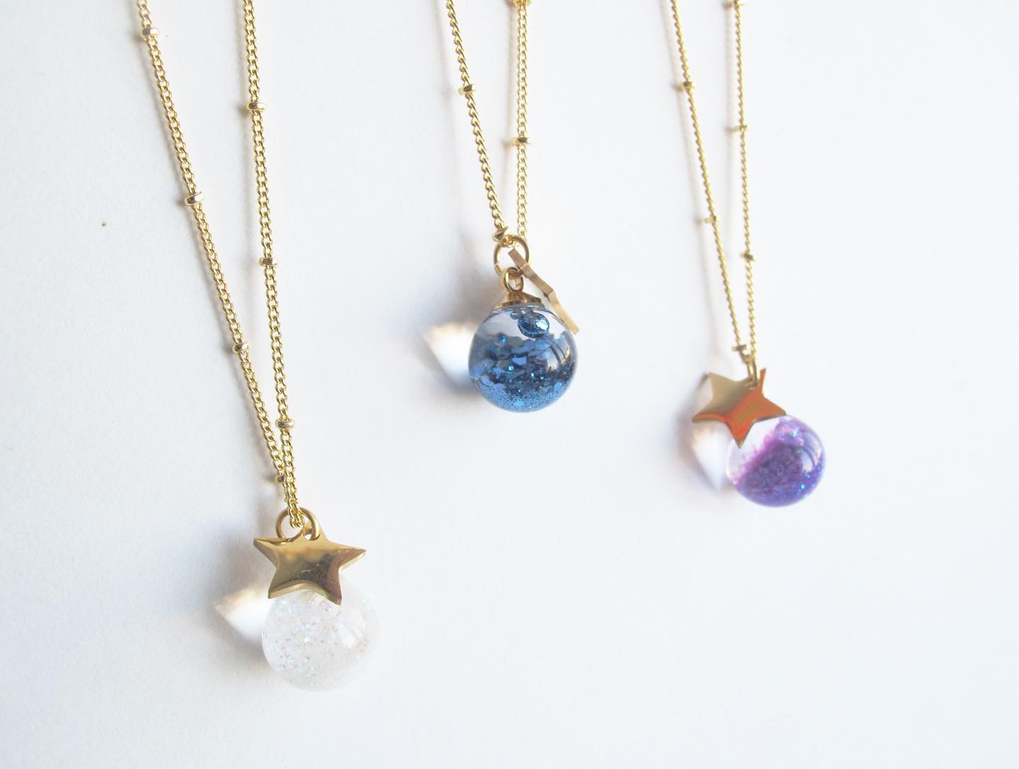 金色星星流沙水晶球頸鏈