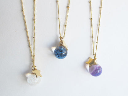 金色星星流沙水晶球頸鏈