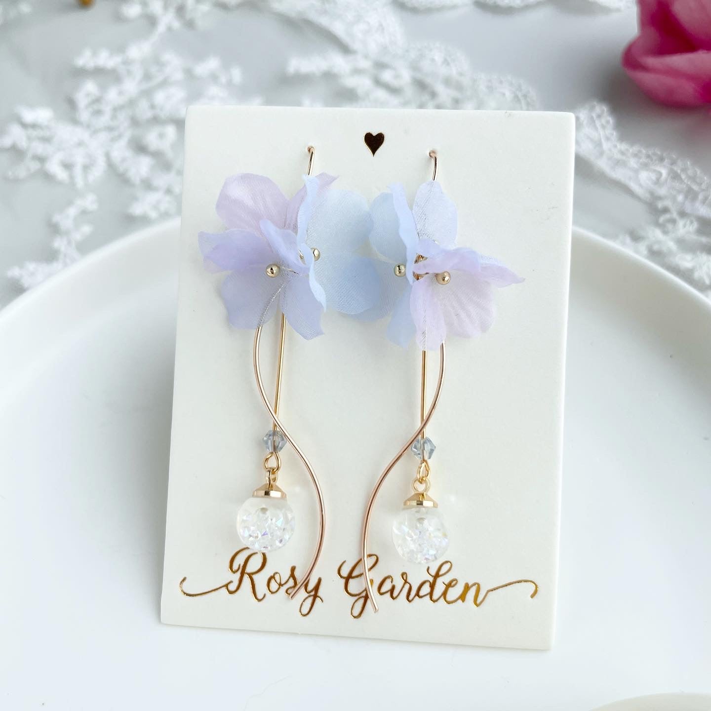 香港手作耳環 - 雪紡繡球花水晶球耳環 流線款 紫藍色 (Handmade Earrings HK)