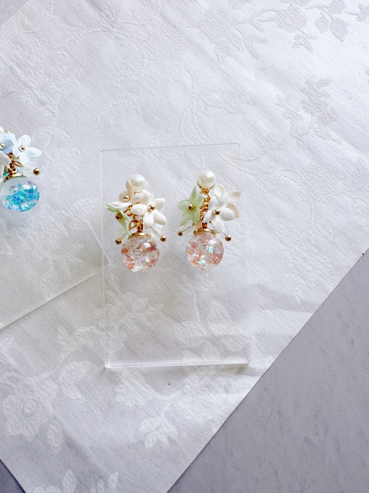 五瓣尖角花花水晶球耳環 可換耳夾