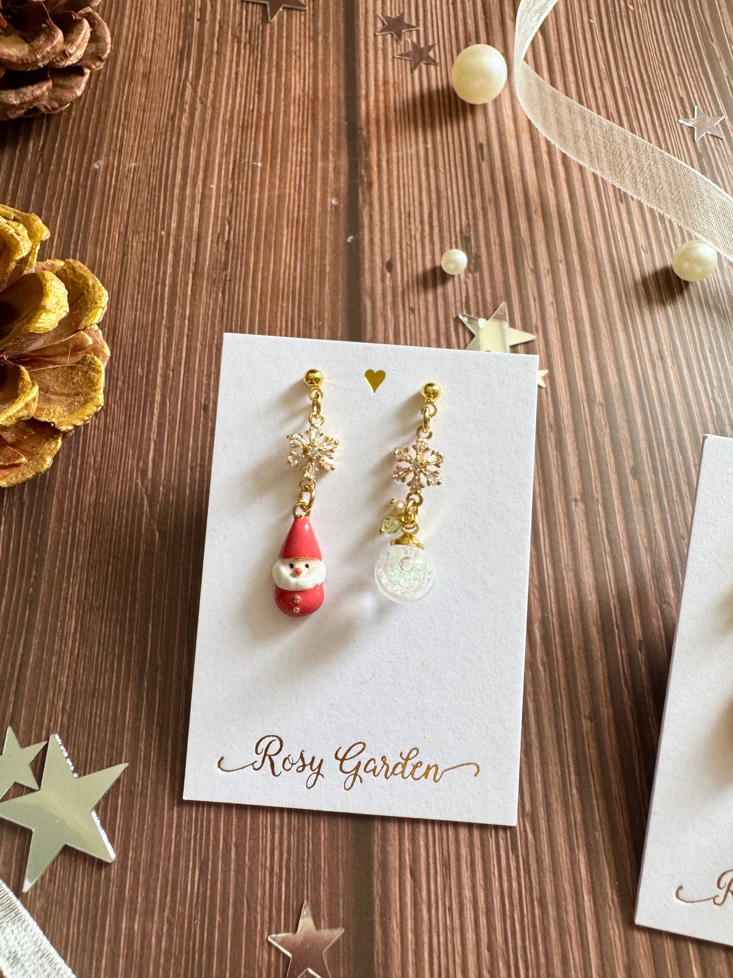 小小聖誕老人水晶球耳環 可換耳夾