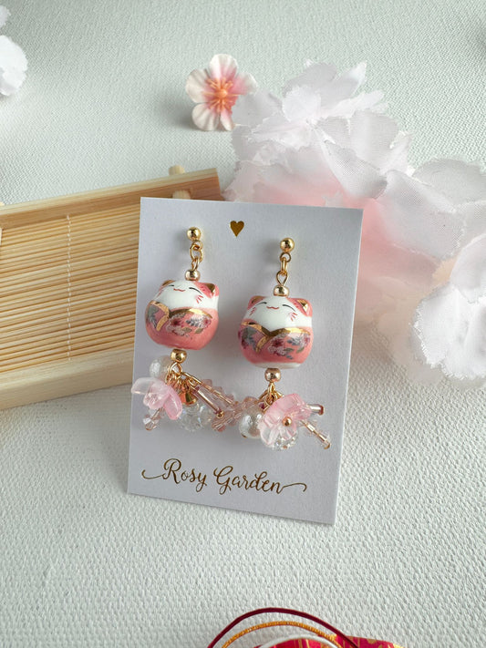 粉紅色招財貓櫻花水晶球耳環