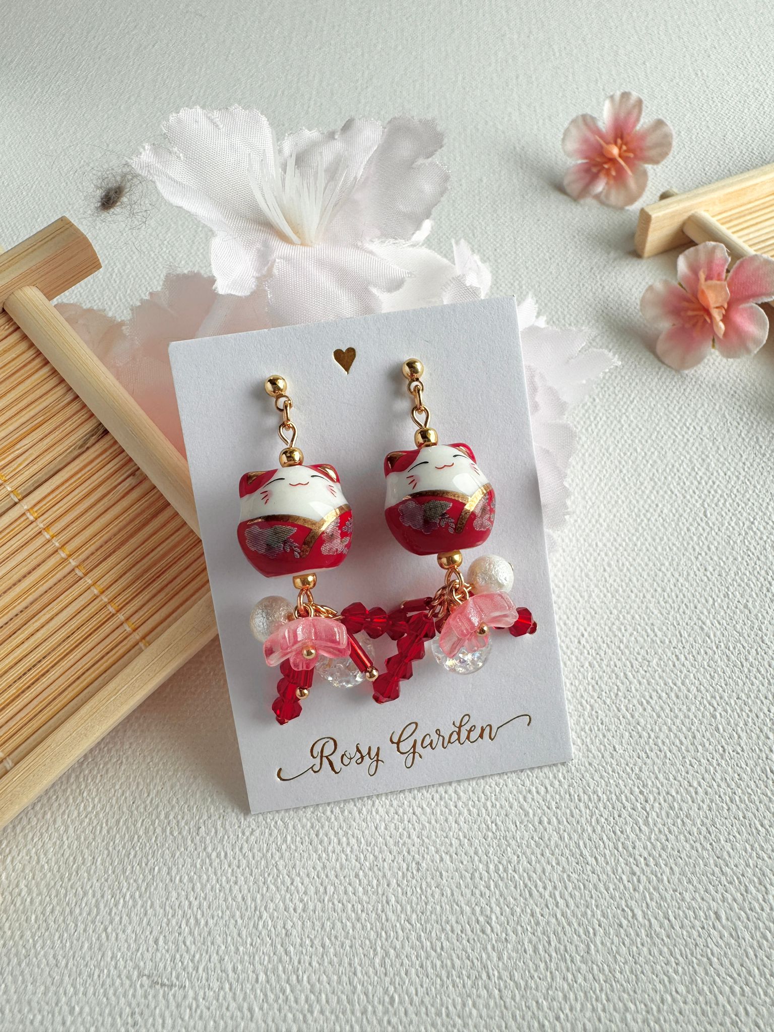 紅色招財貓櫻花水晶球耳環 可換耳夾