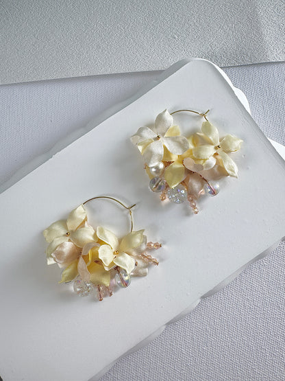 香港手作耳環 - 緞面繡球花水晶球花環耳環 黃色 (Handmade Earrings)