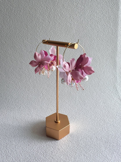 香港手作耳環 - 緞面繡球花水晶球花環耳環 粉紅色 (Handmade Earrings)