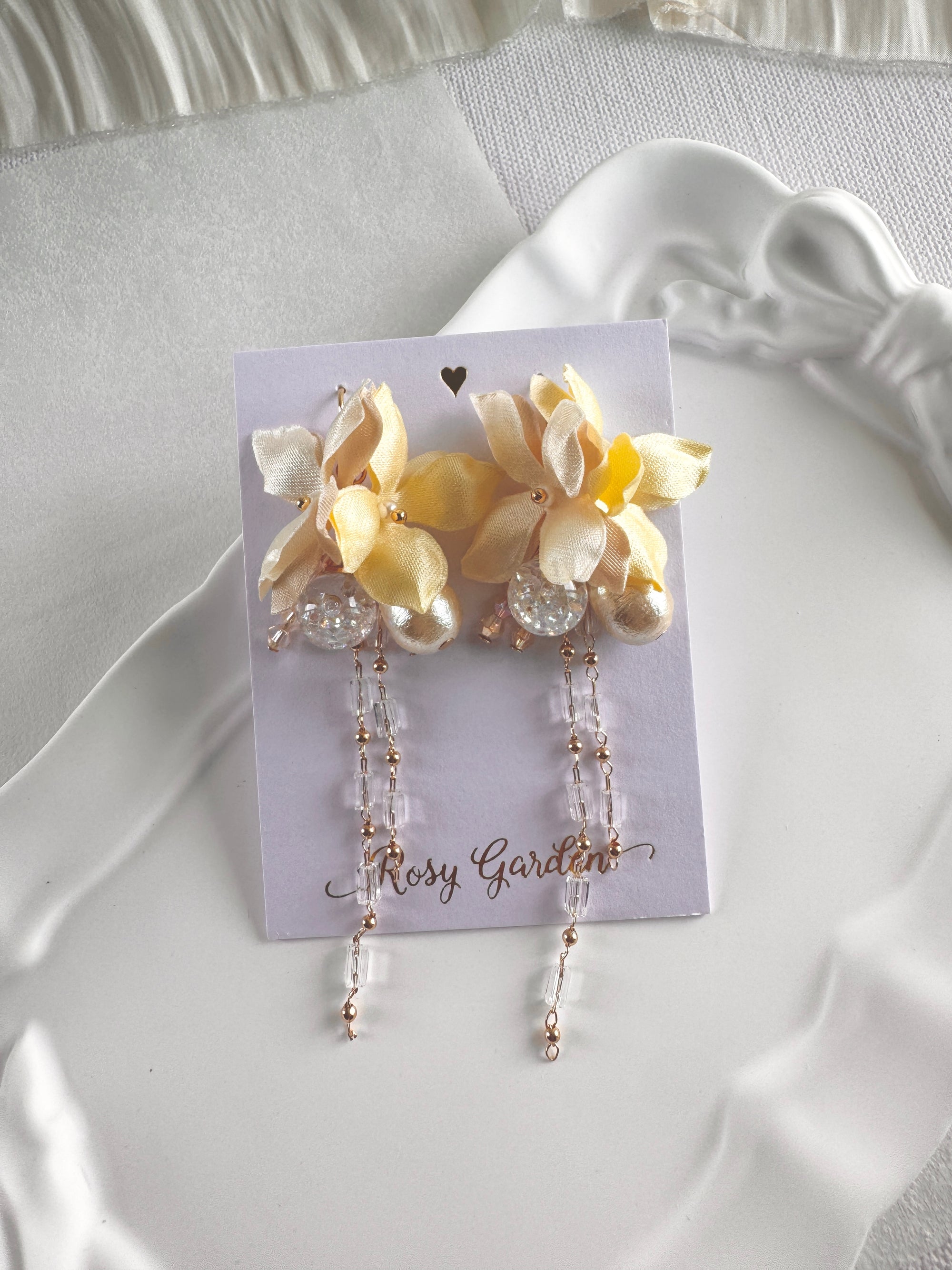 香港手作耳環 - 緞面繡球花晶串水晶球耳環 黃色 (Handmade Earrings)