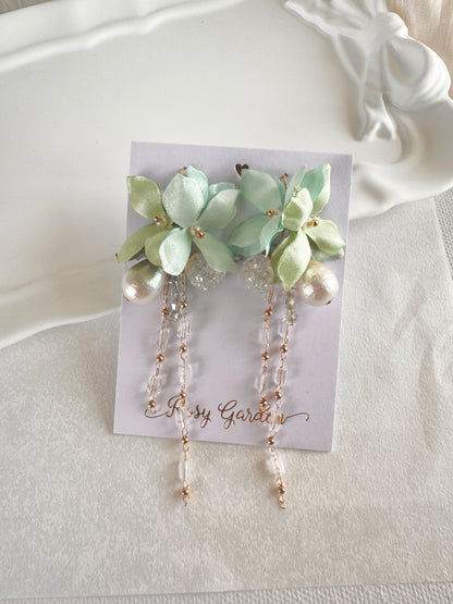 香港手作耳環 - 緞面繡球花晶串水晶球耳環 綠色 (Handmade Earrings)