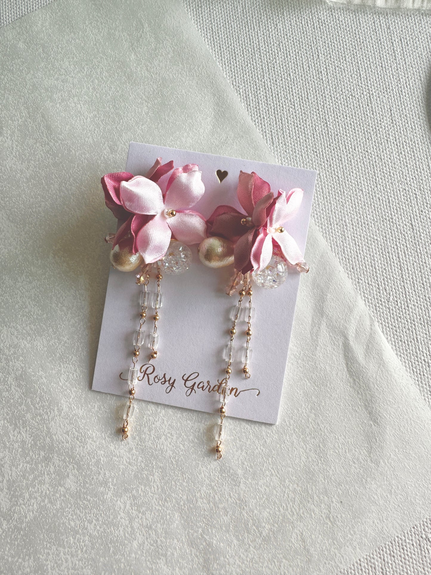 香港手作耳環 - 緞面繡球花晶串水晶球耳環 粉紅色 (Handmade Earrings hk)