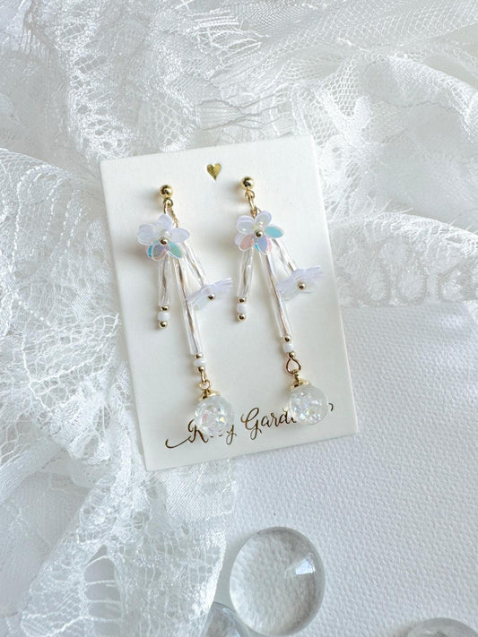 流光花綺 扭紋珠子幻彩白色水晶球耳環 可換耳夾