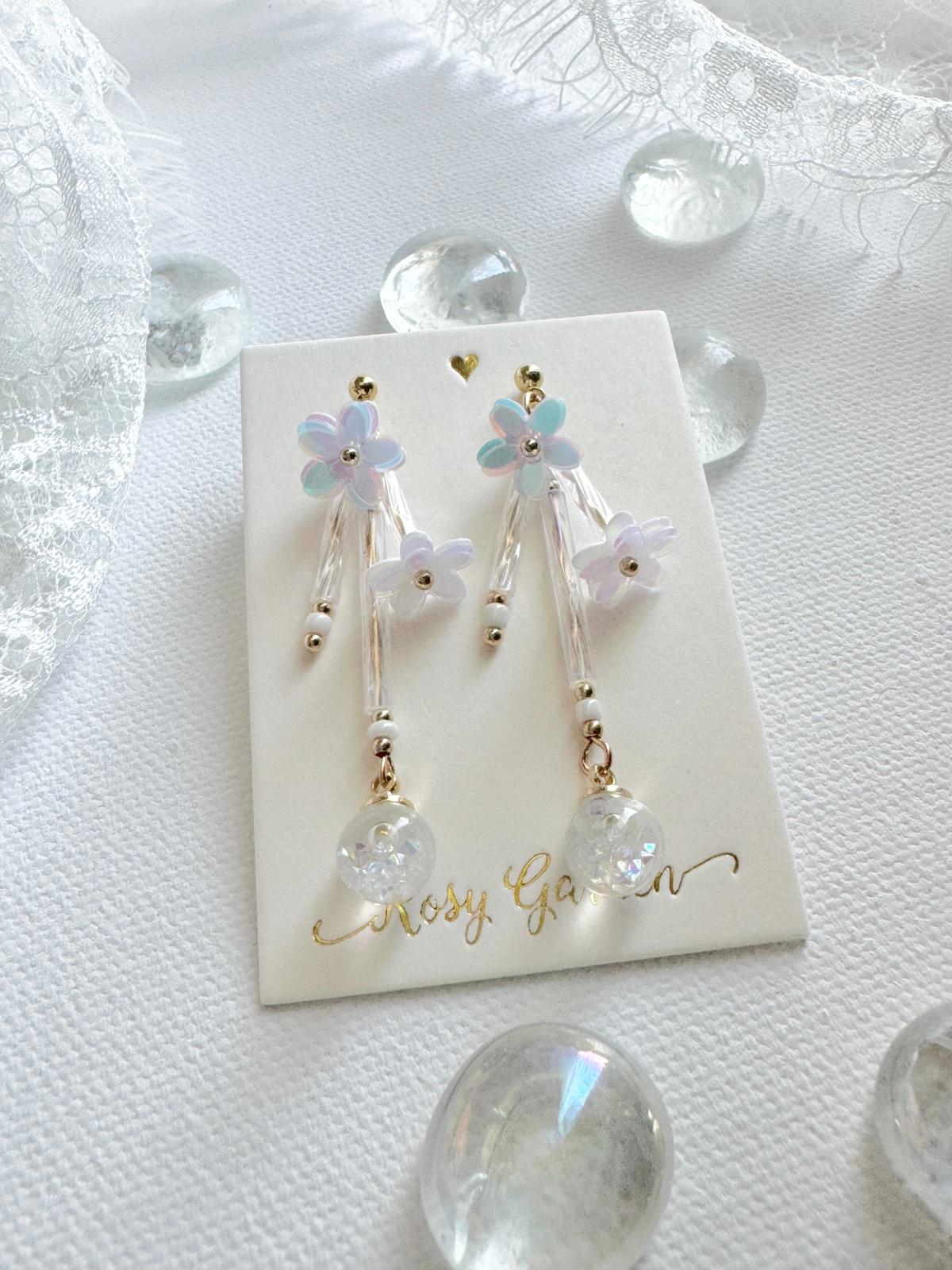 流光花綺 扭紋珠子幻彩白色水晶球耳環 可換耳夾