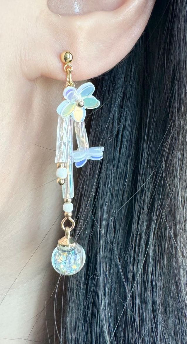 流光花綺 扭紋珠子幻彩白色水晶球耳環 可換耳夾