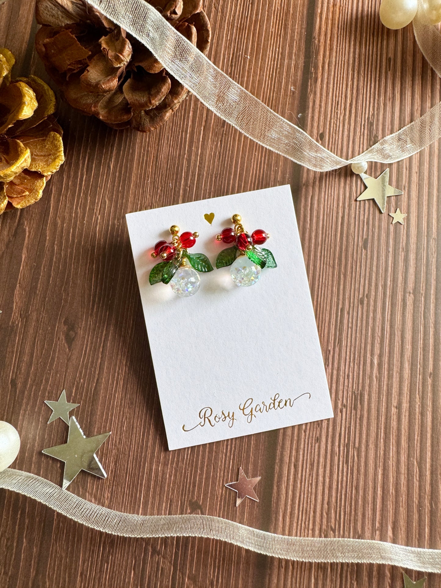 冬青流沙水晶球耳環