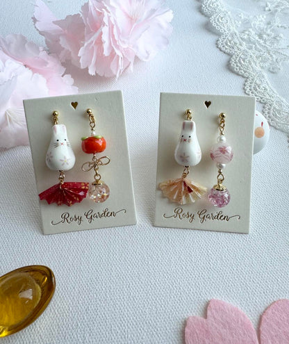 粉紅色賀年和風小兔子水晶球櫻花耳環